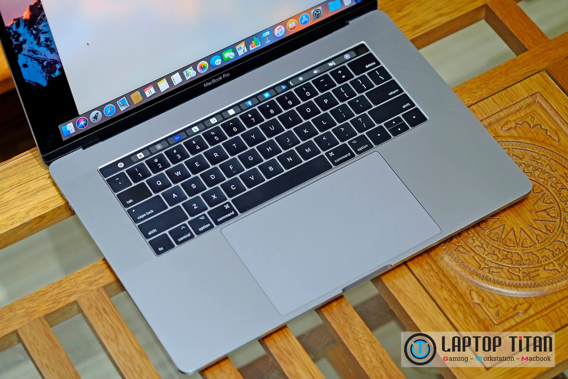 Macbook Pro Touchbar 15 Inch Laptoptitan 03