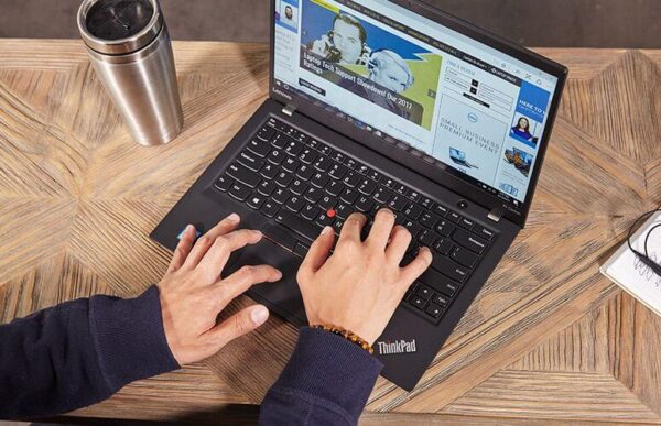 Kiểm Tra Bàn Phím Và Trackpad