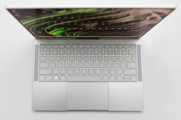 Laptop Màn Hình 4K Tốt Nhất 2023 - Razer Book 13
