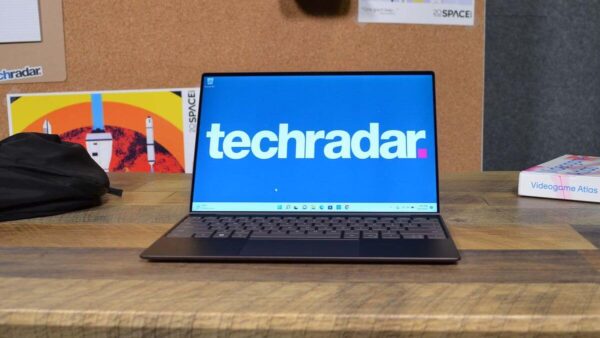 Laptop Cho Sinh Viên Tốt Nhất 2024